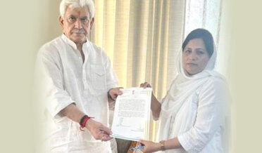 چیئرپرسن ڈی ڈی سی رام بن کی لیفٹیننٹ گورنر سے ملاقات