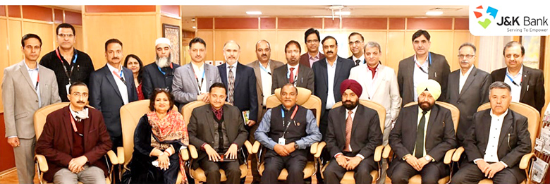 جموں وکشمیر بینک نے اَپنے اعلیٰ اِنتظامی اَفسران کو گرمجوشی سے الوداعیہ دِیا