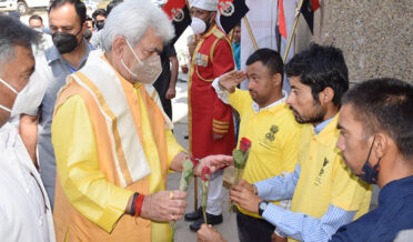 لیفٹیننٹ گورنر نے جسمانی طور خاص کھلاڑیوں کے اعزاز میں جموں وکشمیر نیشنل ہیلتھ فیسٹول میں شرکت کی