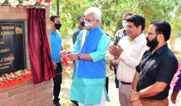 لیفٹیننٹ گورنر نے جموں میں گالف ٹریننگ اکیڈیمی کا اِفتتاح کیا