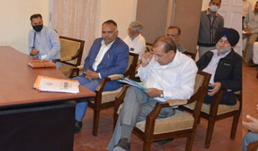 پرنسپل سیکرٹری آبپاشی و فلڈ کنٹرول نے کشمیر میں محکمہ کے جاری منصوبوں کی پیش رفت کا جائزہ لیا