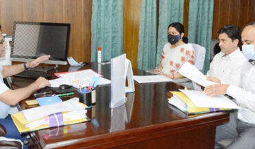 پرنسپل سیکرٹری اشوک کمارپرمار نے جے اینڈ کے منرلز لمٹیڈ کی 61 ویں سالانہ جنرل میٹنگ منعقد کی