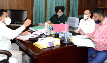 پرنسپل سیکرٹری اشوک کمار پرمار نے متعلقہ اَمور پر عمل آوری ایجنسیوں سے تبادلہ خیال کیا