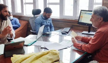 ڈاکٹر اَصغر سامون کی فیوژن گروپ کے ساتھ ملاقات