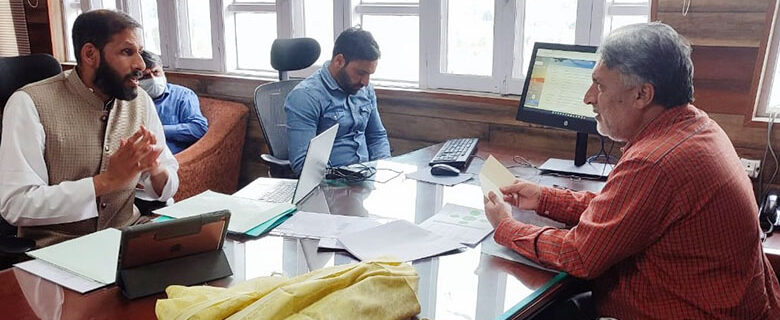 ڈاکٹر اَصغر سامون کی فیوژن گروپ کے ساتھ ملاقات