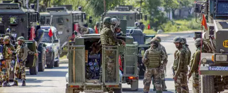 اننت ناگ میں مقامی لشکر کمانڈر ازجان،2پولیس اہلکار زخمی