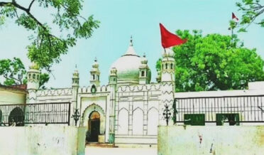 بڑے میاں-چھوٹے میاں کی درگاہ پر بھی تنازعہ شروع