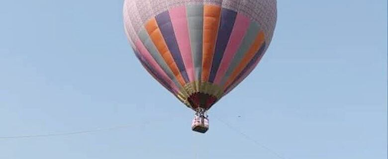 محکمہ سیاحت نے سری نگر میں سیاحوں کے لیے پہلی مرتبہ ’ہاٹ ایئر بیلون‘ تیار کیا