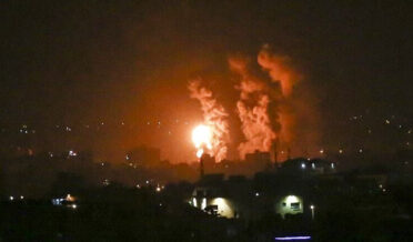 اسرائیلی جنگی طیاروں کا غزہ پر حملہ