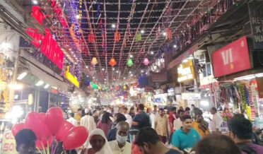 دو سال بعد لوٹیں رمضان کی رونقیں، بازار ہوئے گلزار