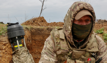 روس نے مشرقی یوکرین پر ‘جارحانہ’ حملے شروع کردیے