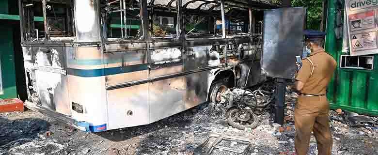 سری لنکا میں احتجاج کے بعد سوشل میڈیا کی بندش