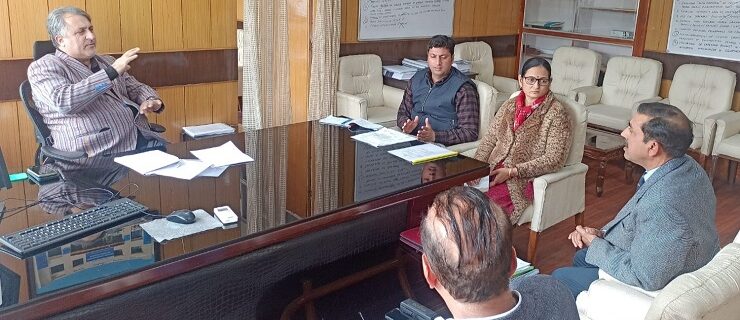 Dr Samoon reviews modalities for up gradation of FCI to IHM