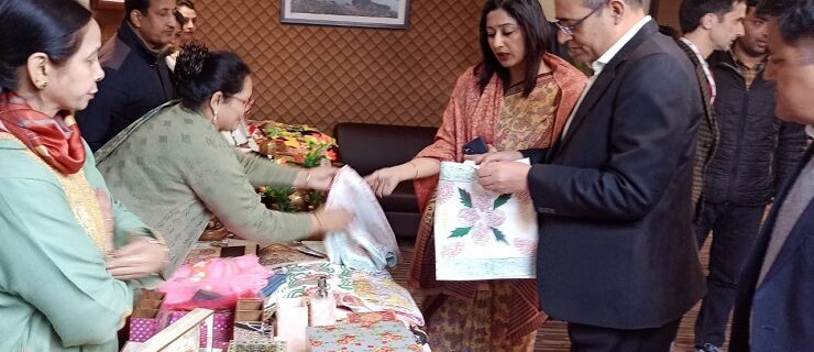 Handicrafts & Handloom Jammu signs MoU with NIFT Srinagar on designing, branding