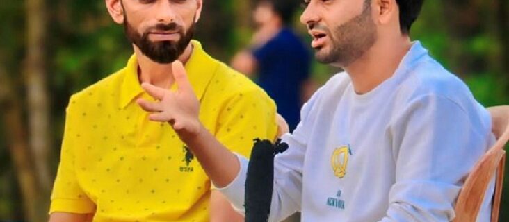 KASHMIRI CRICKET COMMENTATOR