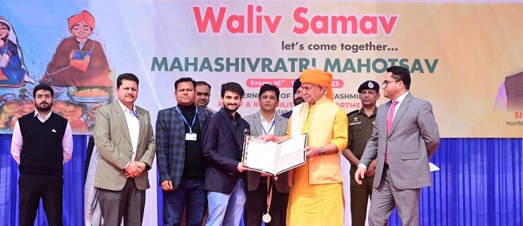 Lt Governor Manoj Sinha attended 3-day long Mahashivratri Mahotsav at Jagti Colony & Buta Nagar