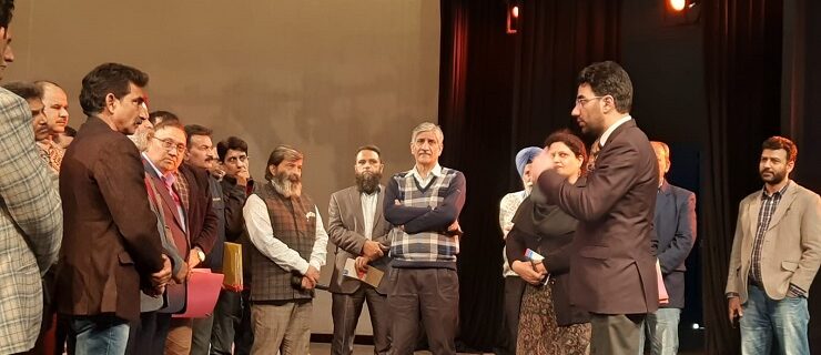 Secretary Culture visits JKAACL, Abhinav Theatre