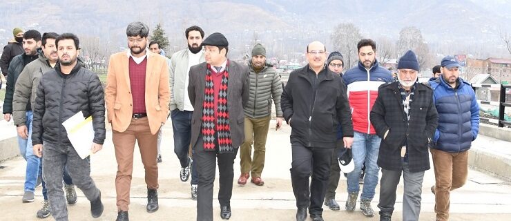 Secretary PD&MD visits Ganderbal, reviews development projects