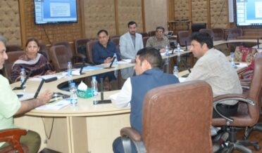 Dr Samoon reviews draft agenda of 4th Governing Council meeting of JKSDM