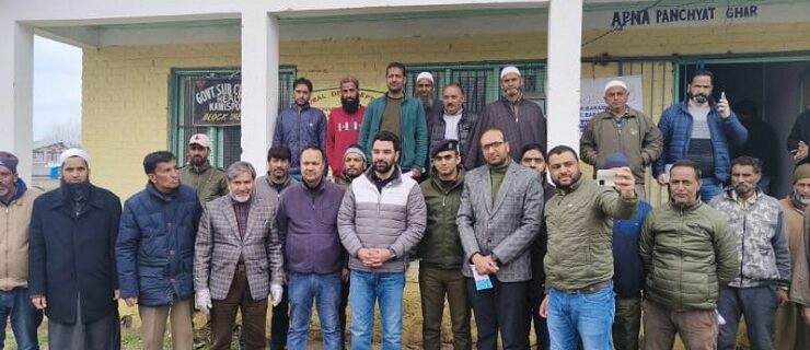 Secretary Cualture visits Panchayat Kanispora Block Baramulla