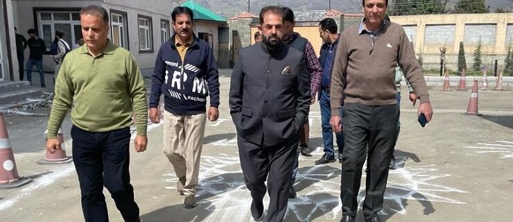 Secretary visits Government Press, inspects functioning-14