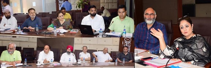 Dr. Hina Shafi Butt reviewed the progress of establishing clusters in Jammu province