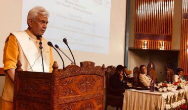 Lt Governor Manoj Sinha addressed National Seminar on Anti Human Trafficking Awareness by National Commission for Women (4)