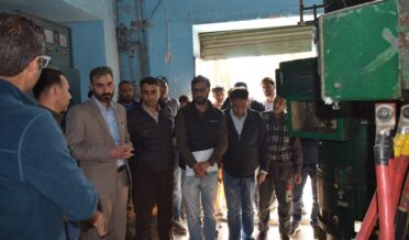 DC pulwama visits Lethapora, Inspects Lift Irrigation plant