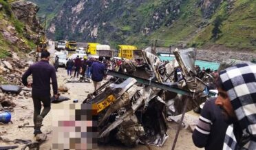 کشتواڑ کے دُور افتادہ علاقے دچھن میں برستی بارش کے بیچ المناک حادثہ