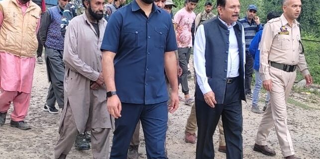 Advisor Bhatnagar visits Naranag, Ganderbal
