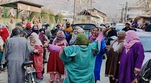 سمارٹ میٹر لگانے کے خلاف بمنہ میں زبردست احتجاج