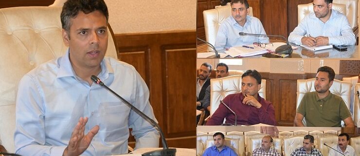 DC Kulgam reviews preparations for Digital J&K Week-2023