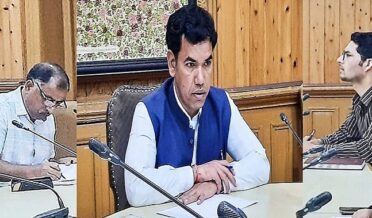 Div Com Kashmir reviews physical progress of Transit Accommodation for PM Package employees
