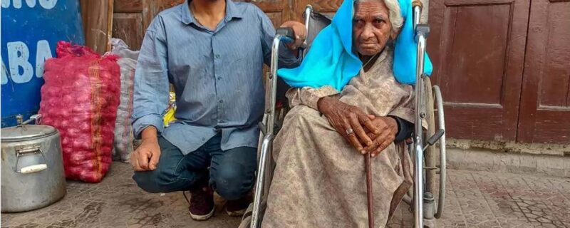 بتہ مالو کا چائے فروش فاروق احمد نوجوان نسل کیلئے عملی رول ماڈل