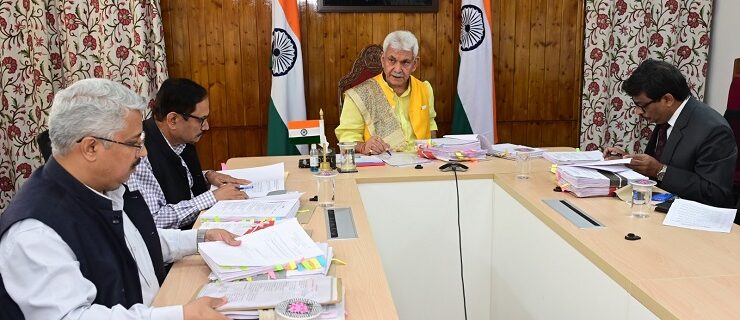 Lieutenant Governor, Manoj Sinha chairs Administrative Council meeting at Srinagar