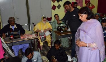 Union Secretary L&E visits National Career Services Centre for Differently Abled at Gojibagh