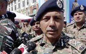 Crowd gathering in Lalchowk reflects peaceful atmosphere IGCRPF