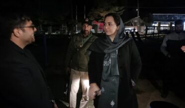 سرمائی سیاحت: ضلع ترقیاتی کمشنر بارہمولہ نے رات گئے ٹنگمرگ کا دورہ کیا