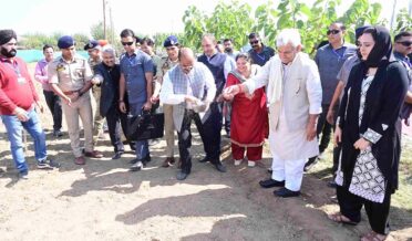 Lt Governor Sh Manoj Sinha inaugurated Rabi Campaign in Baramulla