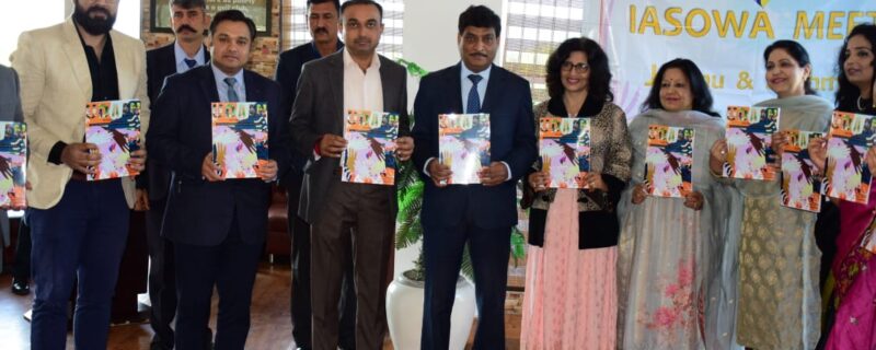 چیف سیکرٹری نے آئی اے ایس او ڈبلیو اے ’اُڈان ‘ میگزین کا چوتھا ایڈیشن جاری کیا