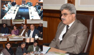 چیف سیکرٹری نے اَنرولمنٹ اور پلیس منٹ کو بڑھانے کیلئے سکل کورسوں کے معیار کو بہتر بنانے کی ہدایت دی