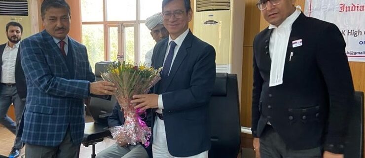 چیف جسٹس نے جموں ہائی کورٹ میں اِنڈین ریڈ کراس سوسائٹی کی طرف سے فسٹ ایڈ بیداری کیمپ کا اِفتتاح کیا