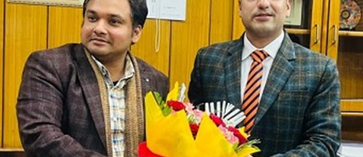 اعجاز اسد نے سیکرٹری پلاننگ اور سول ایوی ایشن کے عہدے کا چارج سنبھالا