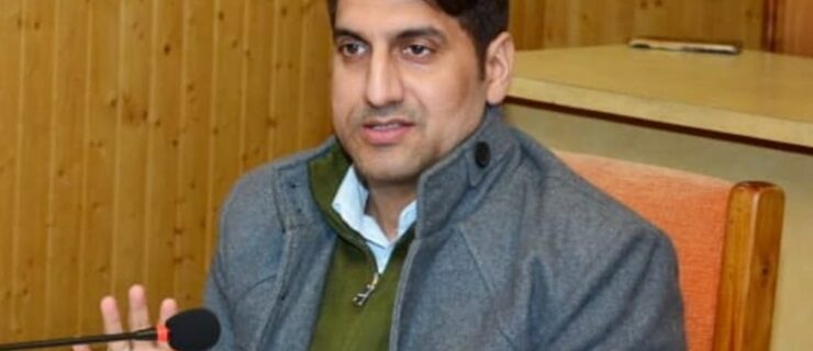 Aijaz Assad visits Srinagar Airport, reviews progress on proposed expansion project