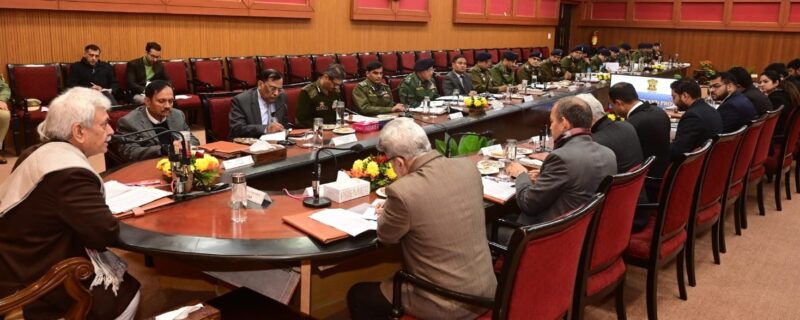 لیفٹنٹ گورنر نے جموں ڈویژن میں ترقی اور سیکورٹی کے حالات کا جائیزہ لیا