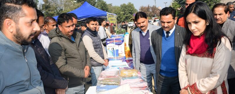 Prerna Puri attends mega event at Sunderbani