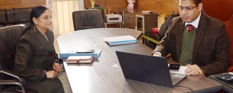 وِکاس کنڈل نے صوبہ جموں میں بجلی منظر نامے ، ریونیو کی وصولی اور سمارٹ میٹرنگ کی صورتحال کا جائزہ لیا