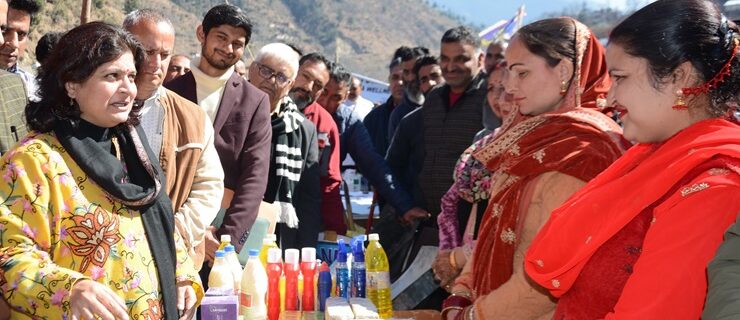 ببیلا رکوال نے درادھو بھدرواہ میں پبلک آؤٹ ریچ پروگرام کی قیادت کی