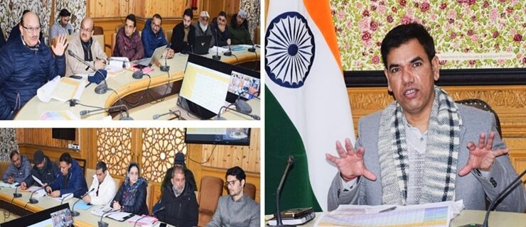 صوبائی کمشنر کشمیر نے کشمیر میں برفباری کے بعد کی صورتحال کا جائزہ لیا