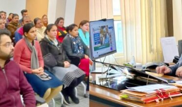 لیبر کمشنر نے جموں وکشمیر بھر کے مزدوروں کے ساتھ ویڈیو کانفرنس کا اِنعقاد کیا